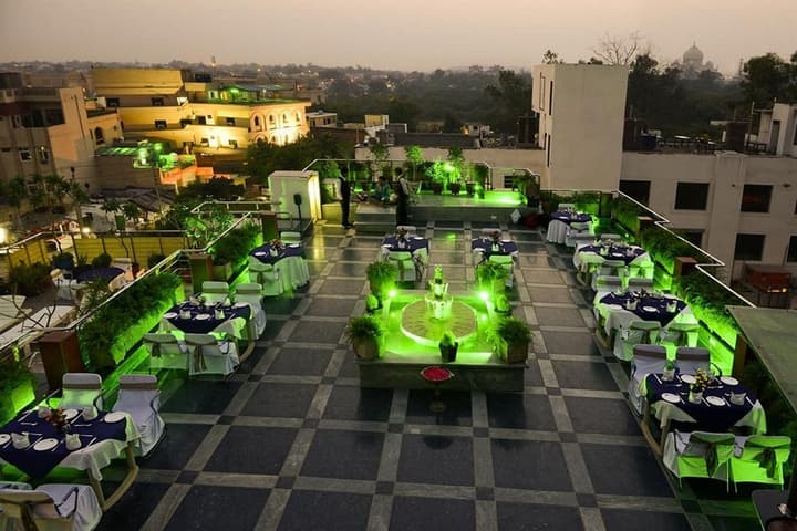 Aryans Taj Resort, Agra