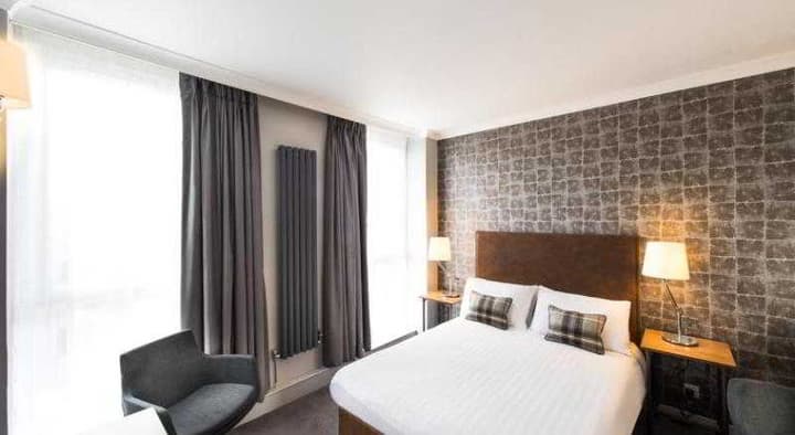GoGlasgow Urban Hotel