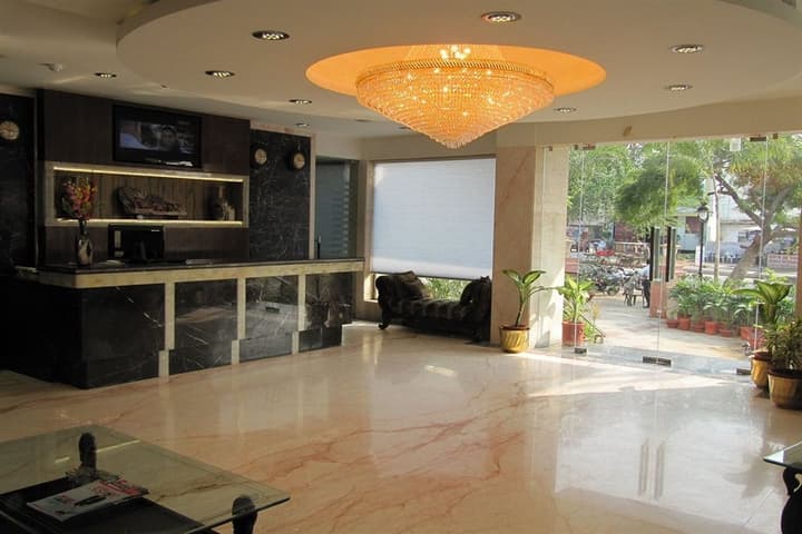 Aryans Taj Resort, Agra