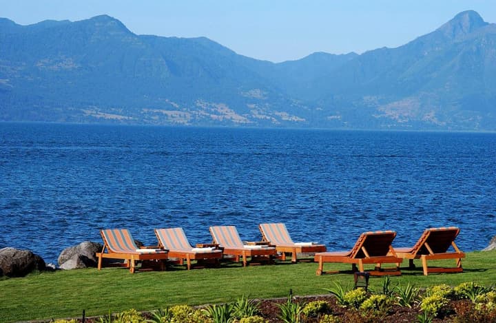 Park Lake Hotel