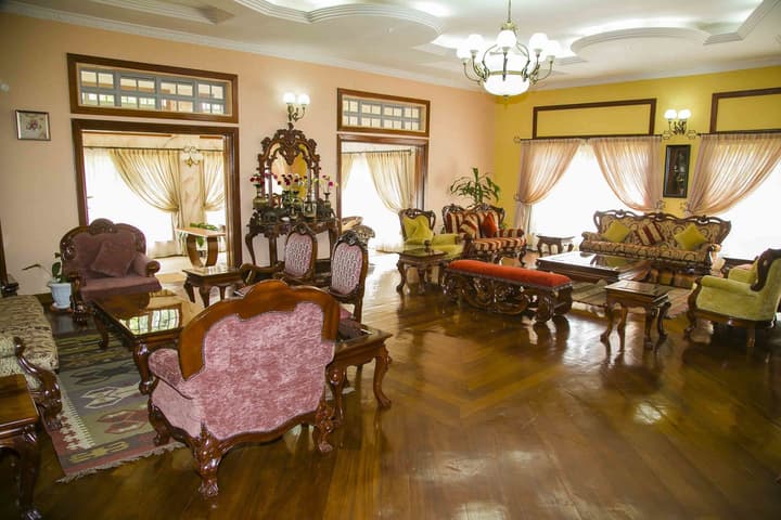 La Belle Villa
