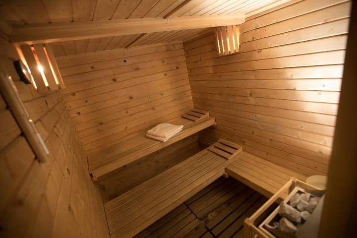 Isaacs Hostel