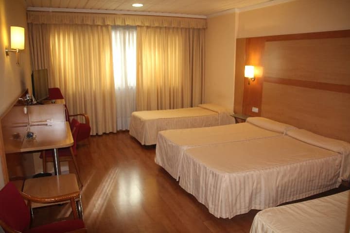 Isaacs Hostel