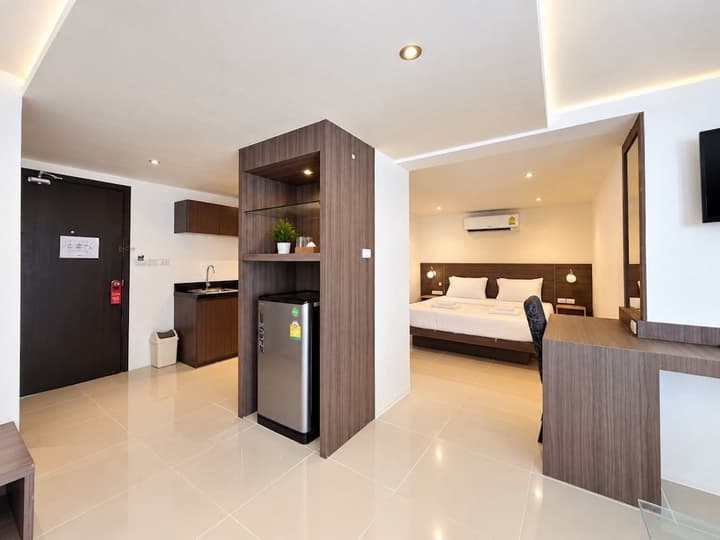 Oceanview Treasure Hotel & Residence