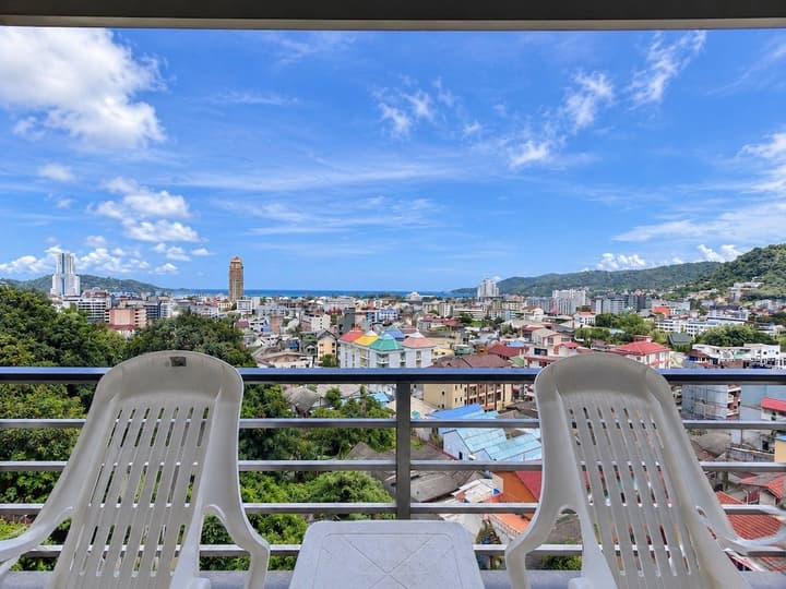 Oceanview Treasure Hotel & Residence