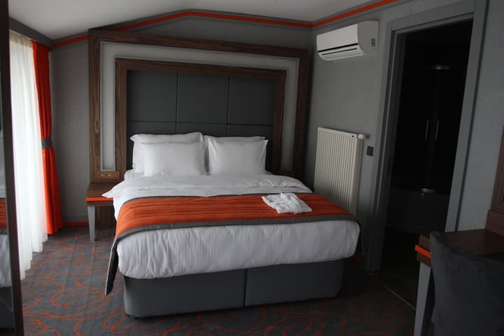 Onyx Business Hotel