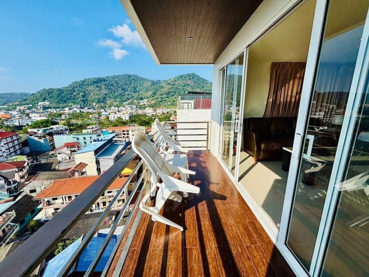 Oceanview Treasure Hotel & Residence
