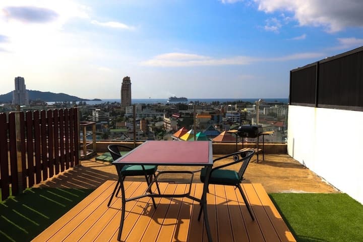 Oceanview Treasure Hotel & Residence