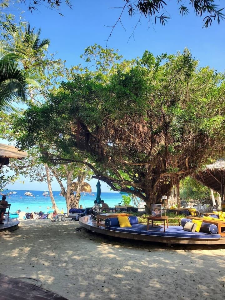 Oceanview Treasure Hotel & Residence