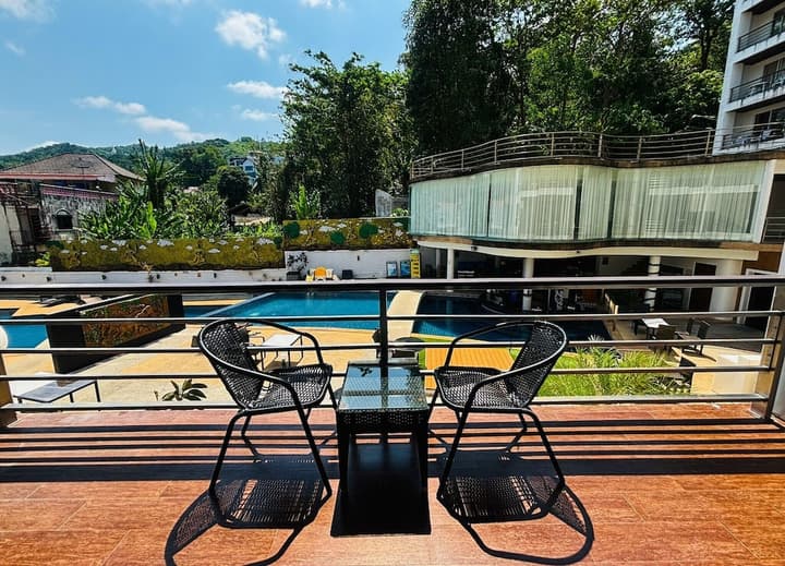 Oceanview Treasure Hotel & Residence