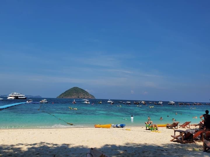 Oceanview Treasure Hotel & Residence