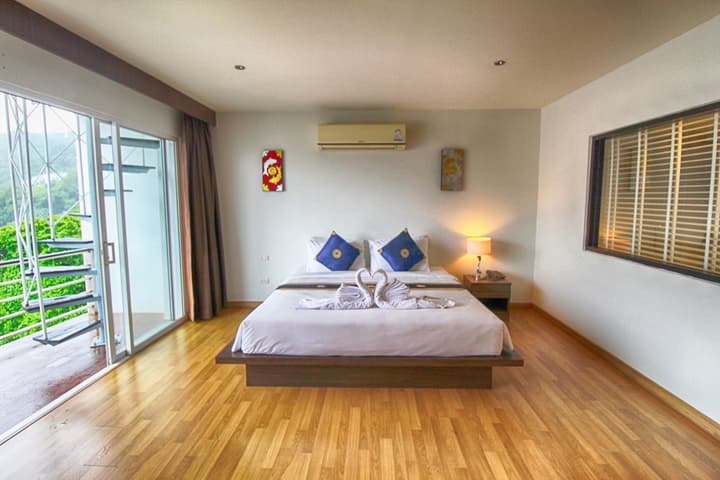 Oceanview Treasure Hotel & Residence