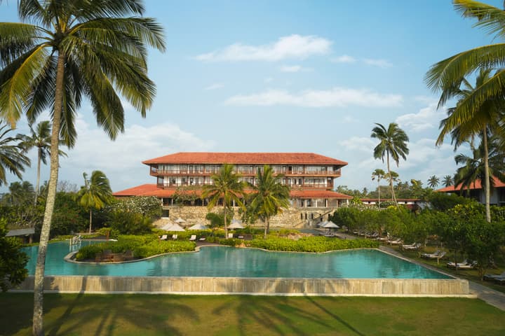 Cinnamon Bentota Beach Signature Selection