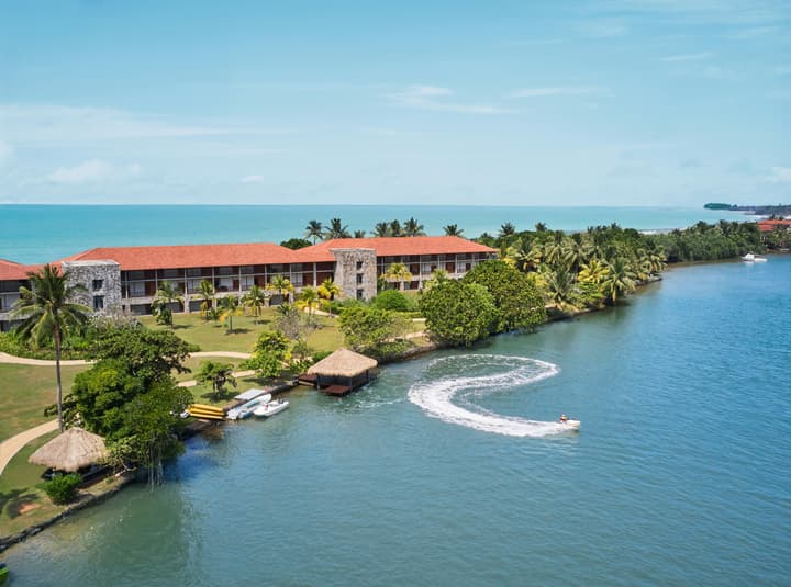 Cinnamon Bentota Beach Signature Selection