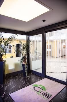 Groane Hotel Residence