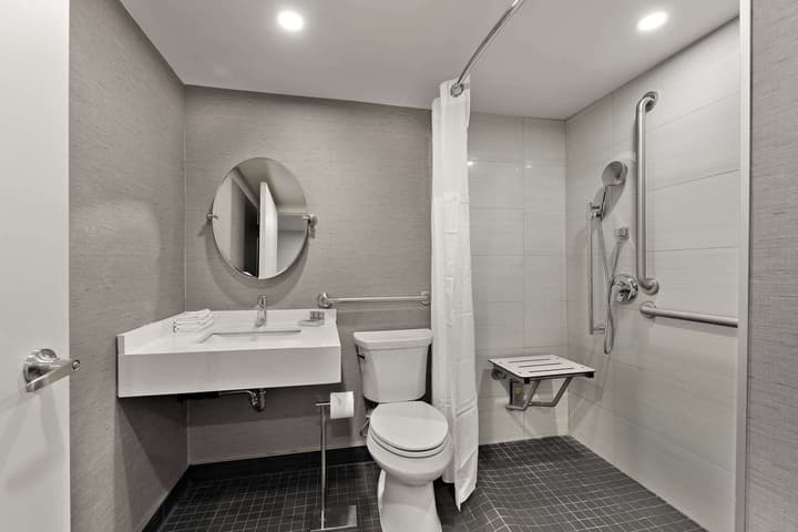 Best Western Parkway Hotel Toronto North