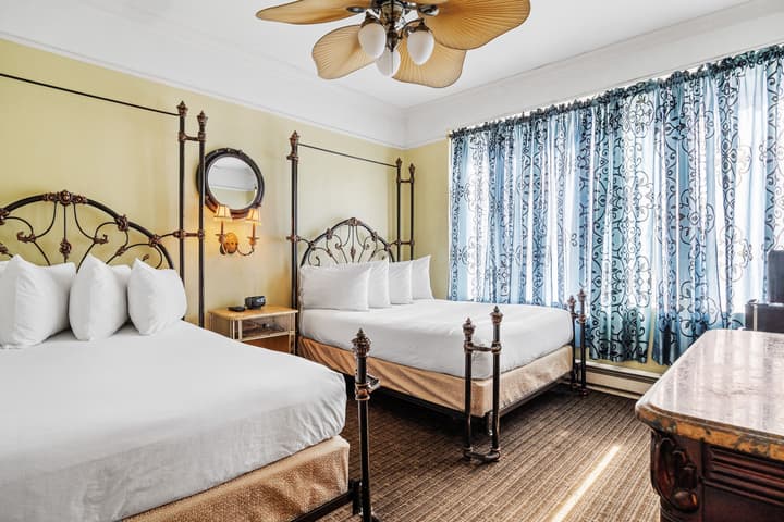 Fitzgerald Hotel