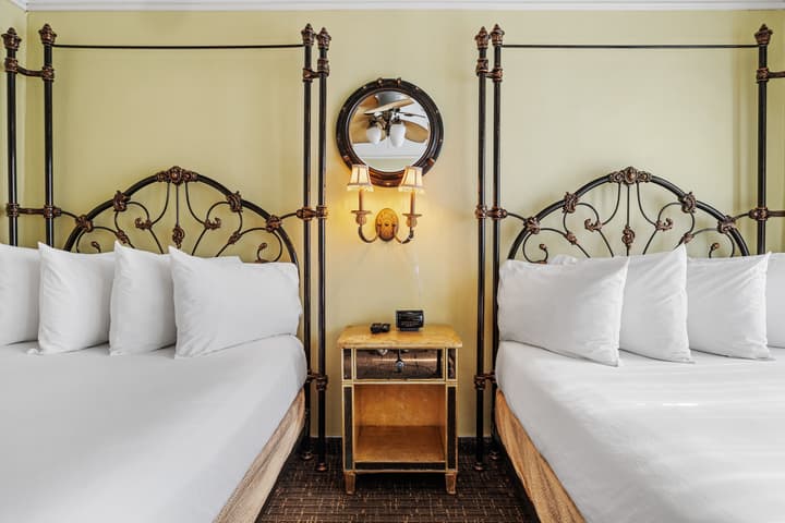 Fitzgerald Hotel