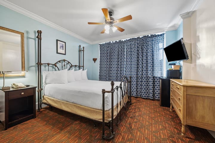 Fitzgerald Hotel