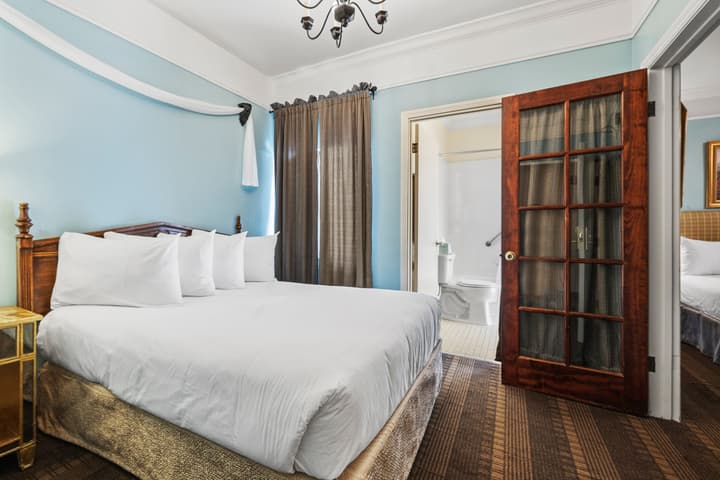 Fitzgerald Hotel