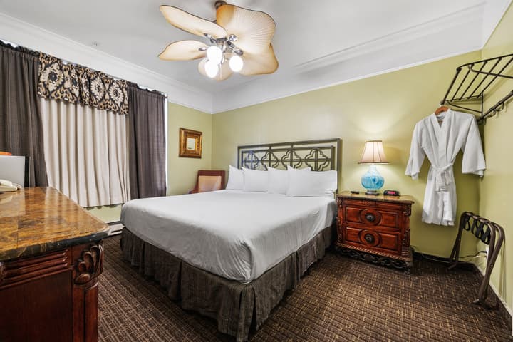 Fitzgerald Hotel