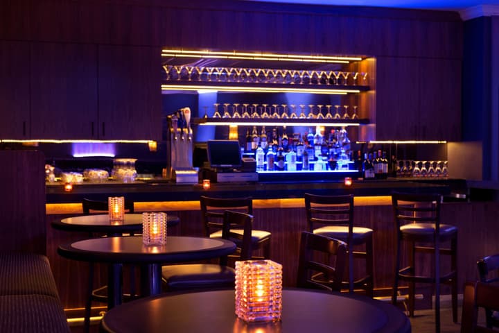 DoubleTree Suites by Hilton Hotel Boston - Cambridge