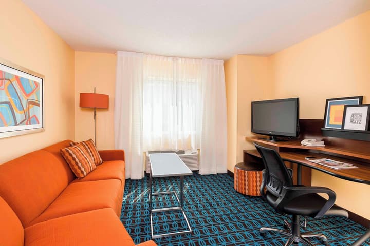 Fairfield Inn & Suites Holland