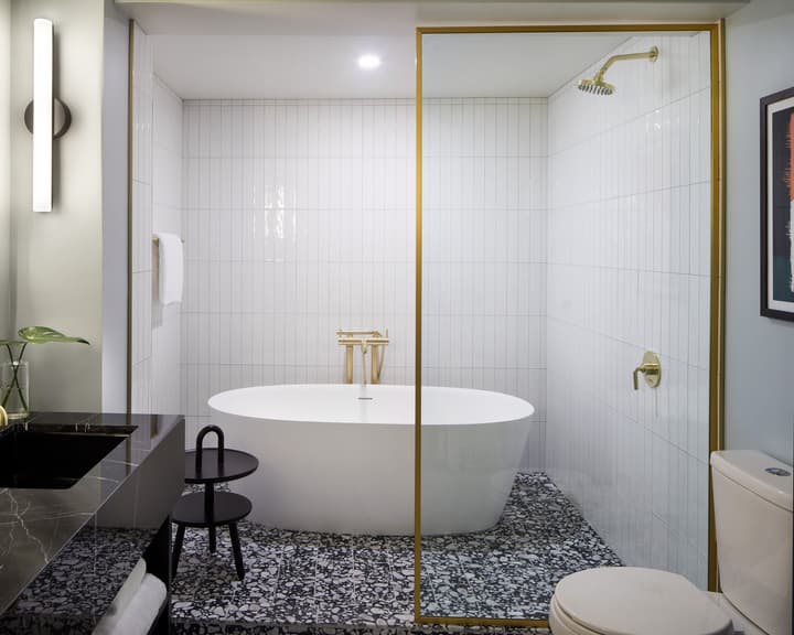 Kimpton Alton Fisherman's Wharf by IHG