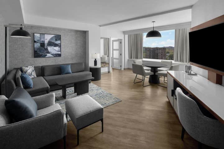 AC Hotel by Marriott Arlington National Landing