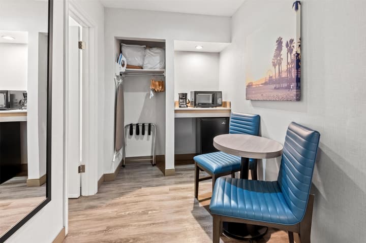 SureStay Hotel by Best Western Santa Monica