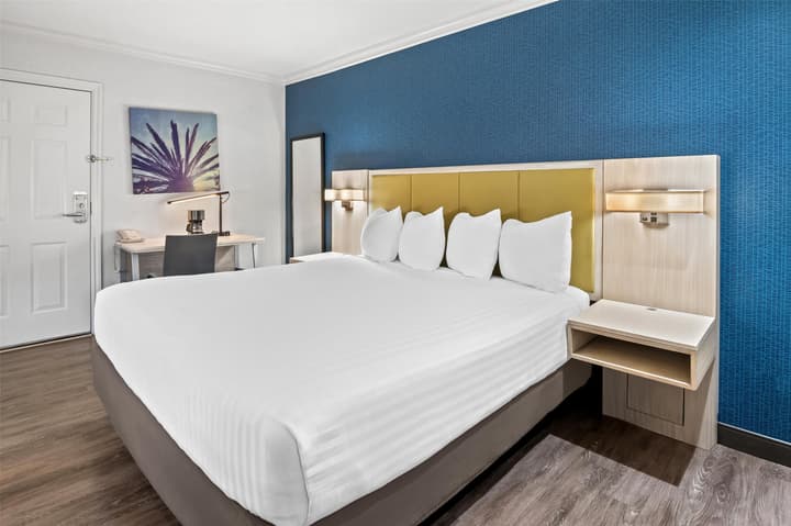 SureStay Hotel by Best Western Santa Monica