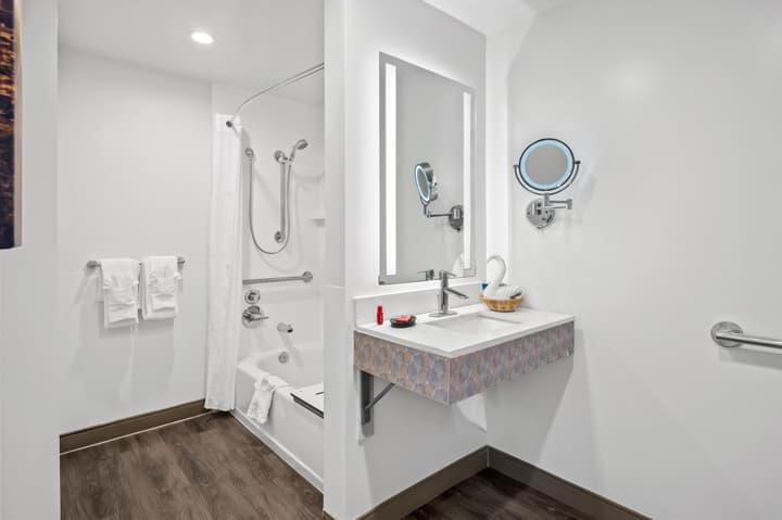 SureStay Hotel by Best Western Santa Monica