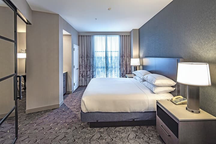 DoubleTree by Hilton Hotel Modesto