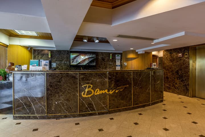 Castle Bamboo Waikīkī Hotel