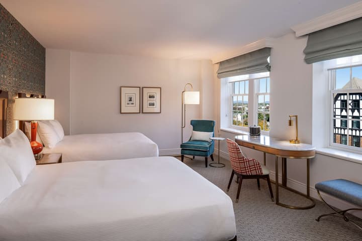 Hotel Roanoke & Conference Ctr, Curio Collection by Hilton 