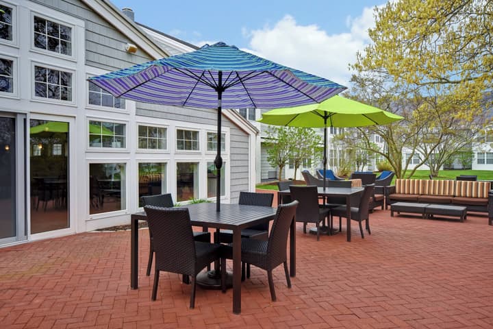 Courtyard By Marriott Cape Cod Hyannis