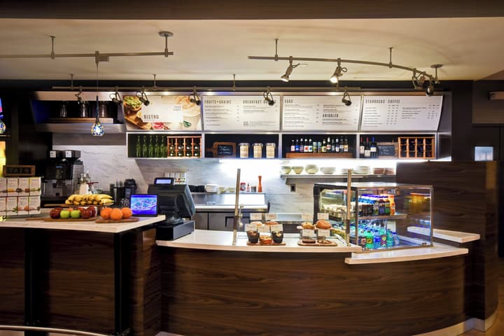 Courtyard By Marriott Cape Cod Hyannis