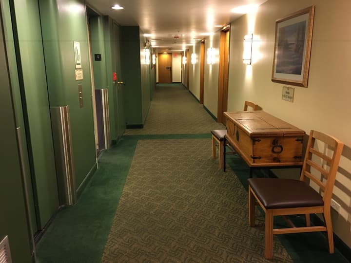 Crockett Hotel