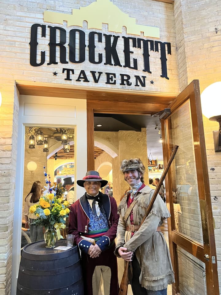 Crockett Hotel