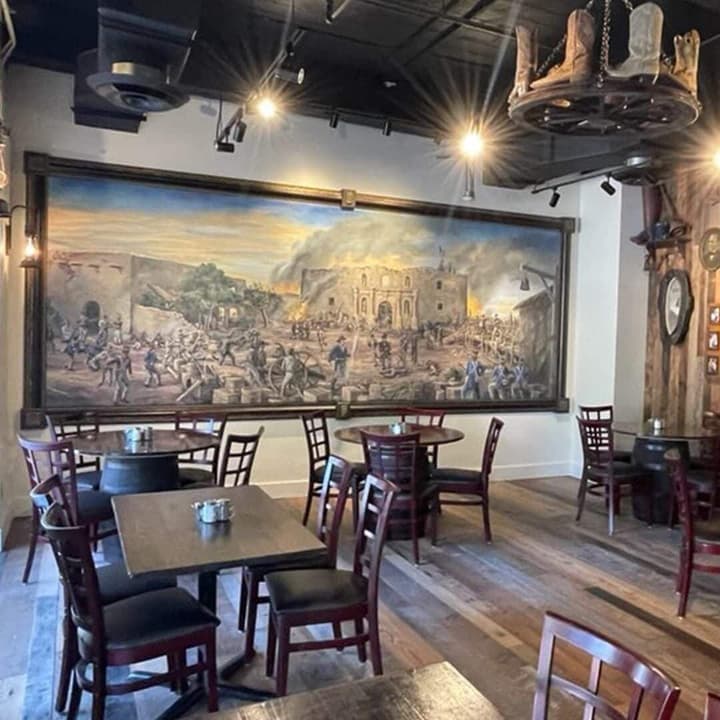 Crockett Hotel