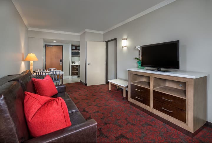 Desert Palms Hotel & Suites
