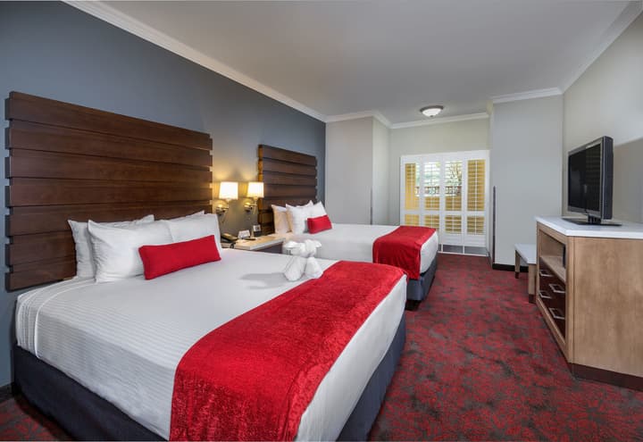 Desert Palms Hotel & Suites