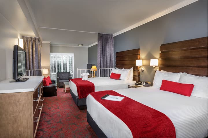 Desert Palms Hotel & Suites