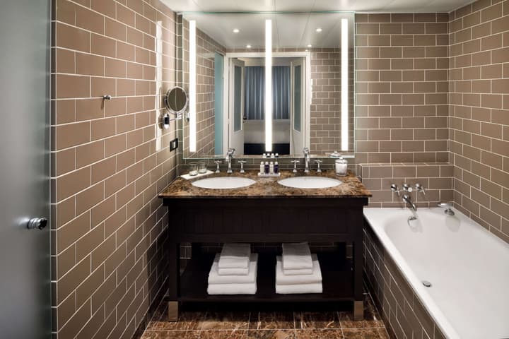Columbus Hotel Monte-Carlo, Curio Collection by Hilton