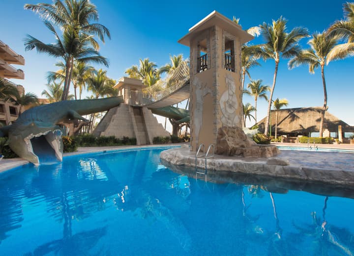 Paradise Village Beach Resort and Spa