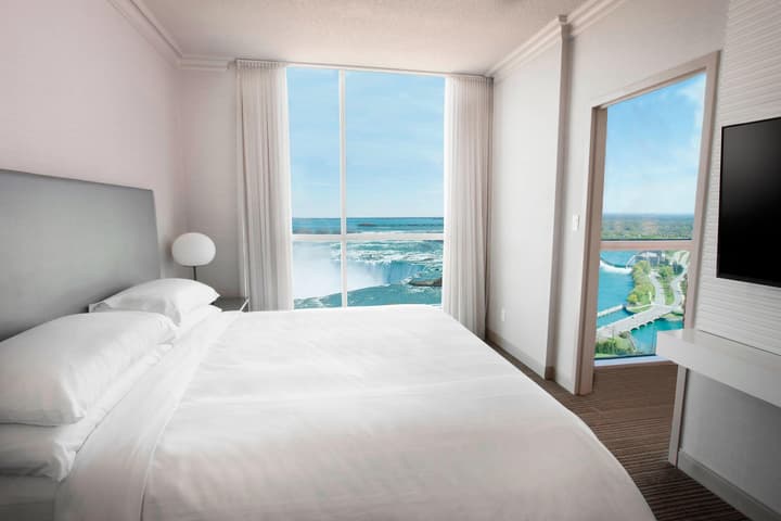 Niagara Falls Marriott on the Falls