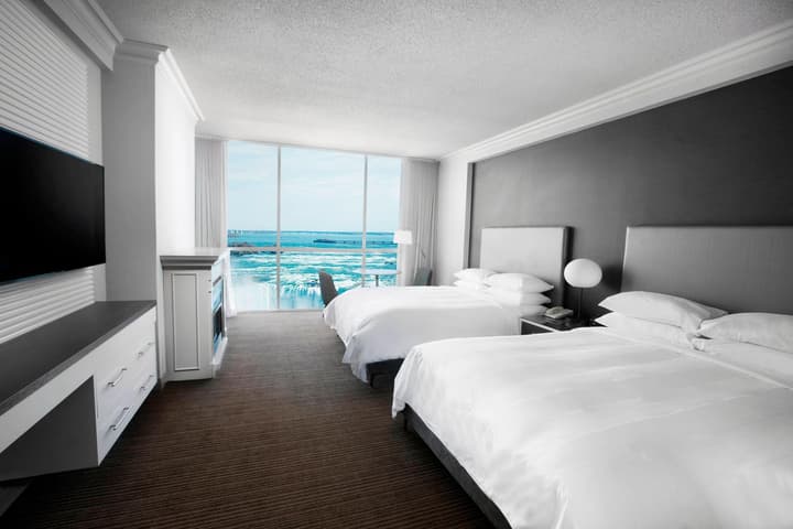 Niagara Falls Marriott on the Falls