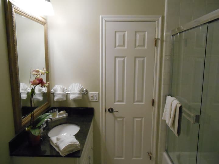 Carmel Bay View Inn