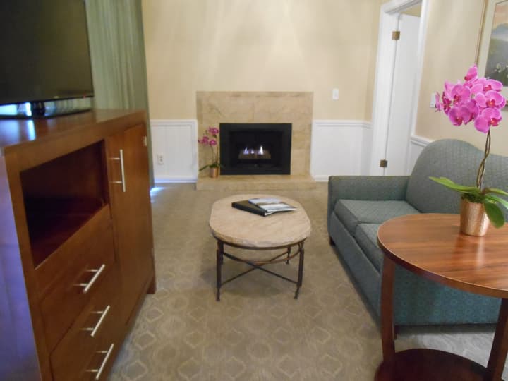 Carmel Bay View Inn