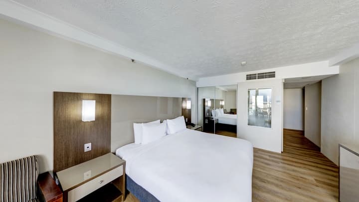 Novotel Surfers Paradise